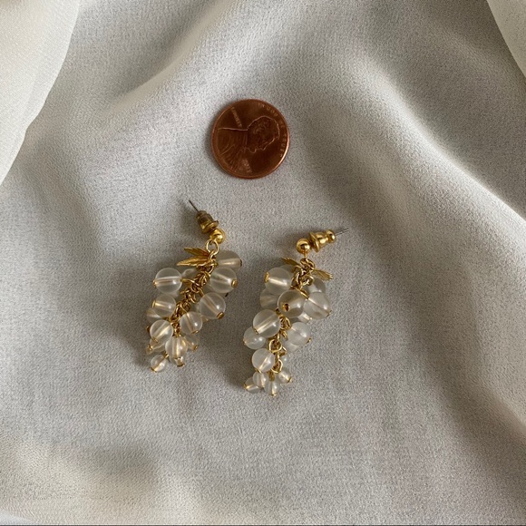 VTG Milky Clear Cluster Brad Gold Dangle Earrings - Picture 3 of 3